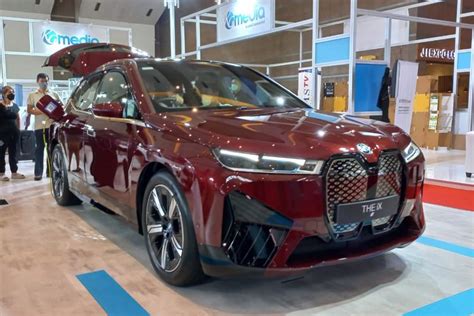 Foto Mobil Mobil Termahal Yang Ada Di IIMS 2023 Mobil Para Sultan