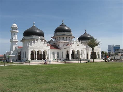 10 Masjid Terindah Dan Termegah Di Dunia Dan Indonesia EC2