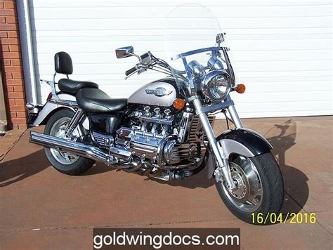Member Picture Gallery • goldwingdocs.com: #7 Project: 100 9461 (PedroTQ)