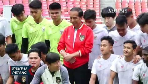 Pertemuan Presiden Jokowi Dan Ganjar Di Solo Pasca Polemik Piala Dunia