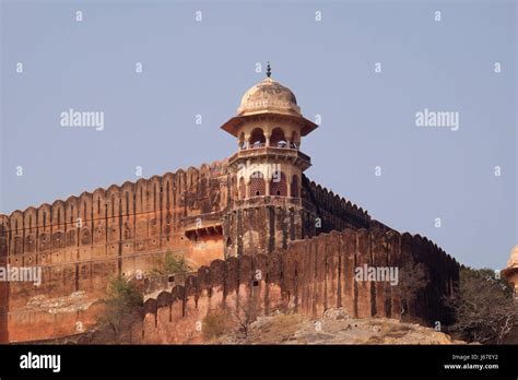 The Jaigarh Fort Near Jaipur Is One Of The Most Spectacular Forts In