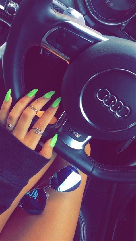 P I N T E R E S T Rachaelgbolaru17 Green Nails Neon Nail Polish