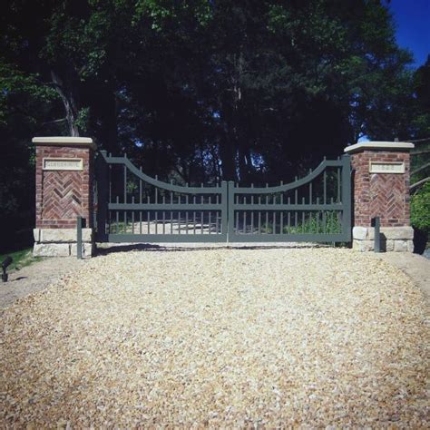 Top 60 Best Driveway Gate Ideas - Wooden And Metal Entrances