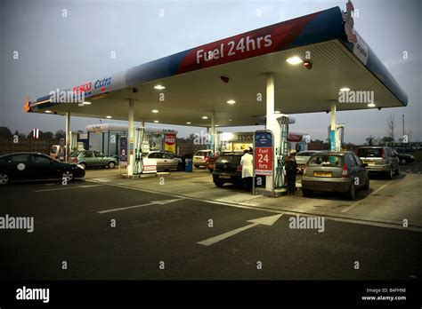 Petrol Station Forecourt Hi Res Stock Photography And Images Alamy