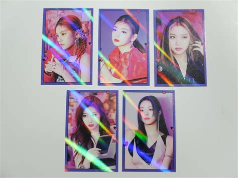 Itzy Guess Who Withdrama Pre Order Benefit Hologram Photo Card