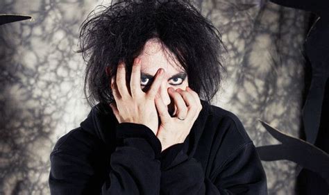 Pin By Azalea Ogden On The Cure Robert Smith Robert Without Makeup