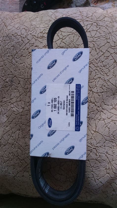 1692105 Ремень поликлиновой / C-Max, Focus-III, Mondeo-IV 1.6 Duratec ...