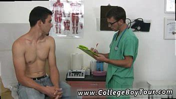 Israelí gratis gay Sexo de longitud completa continué el examen como su salchicha XVIDEOS