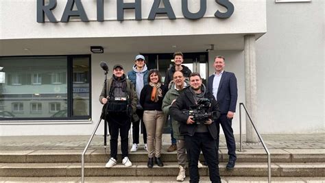 Filmteams In Epfendorf Zwei Fernsehsender Zu Besuch In Der Kleinen