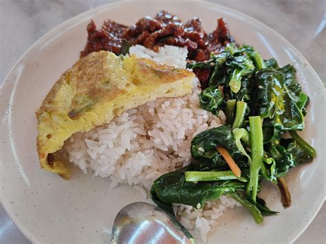 Economy Rice for lunch : r/MalaysianFood