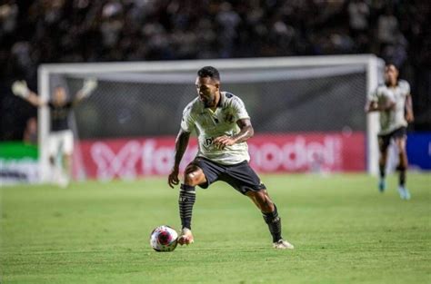 Boa fase Alex Teixeira vira destaque do Vasco em 2023 veja números