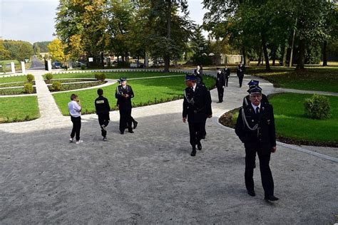 W Parzniewicach Pami Taj O Bohaterach Gmina Wola Krzysztoporska