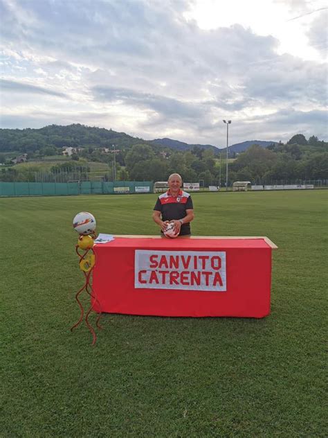 Schio Nel Suo Campo Sportivo L Ultimo Saluto Ad Aldo Trabucco