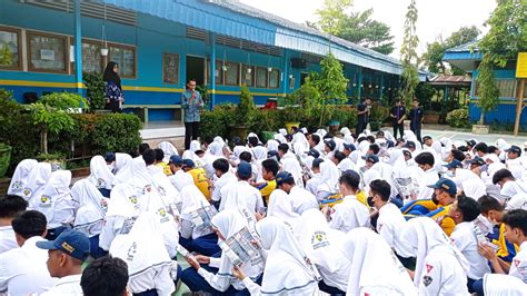 Sosialisasi Dan Promosi SMK Muhammadiyah 2 Banjarmasin Ke SMP Negeri 8