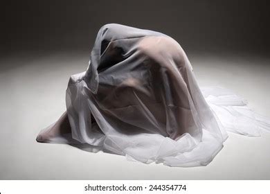 Beautiful sexy nude girl latina Ảnh vector và hình chụp có sẵn Shutterstock