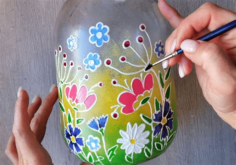 Painting Group Lessons for Kids: Choose Glass or Mural Painting - Ages ...