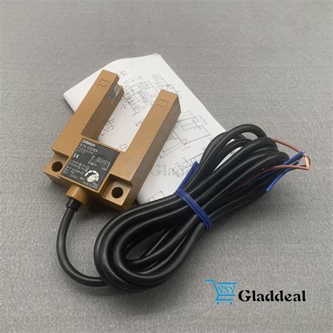 NEW Omron E3S GS3E4 Grooved Type Photoelectric Switch Sensor 2M 12 24