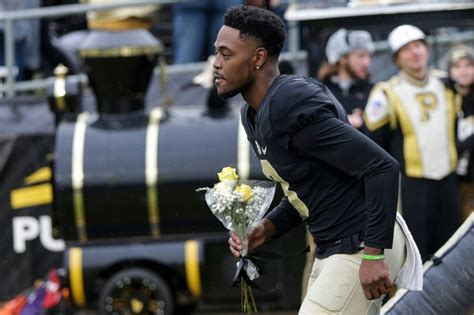 Purdue Wide Receiver David Bell Officially Declares For The 2022 NFL