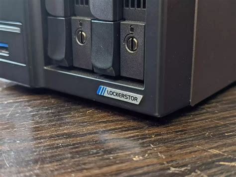 Asustor AS6702T Lockerstor 2 Gen 2 NAS Review NAS Compares