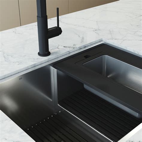 Vigo 32 In Single Bowl Hampton Stainless Steel Undermount Kitchen Sink