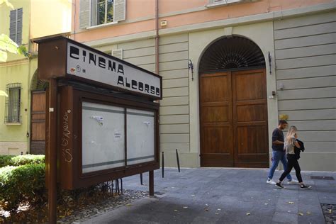 Cinema In Centro A Reggio Lo Storico Al Corso Pronto A Riaprire