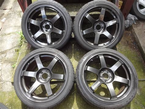 美品 TE37 SAGA 18インチ 4本セット 9 5J 43 PCD 100 5H レイズ ZN6 ZC6 86 GR86 BRZ