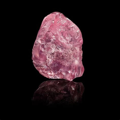 Lesotho Rare Pink Diamond | Famous Gemstones | Graff