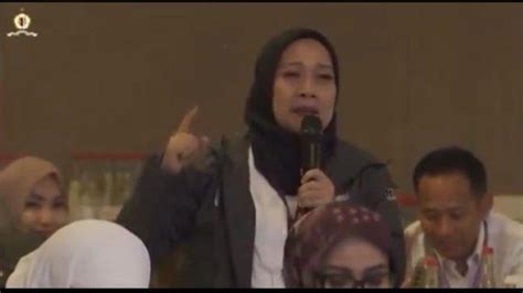 Serangan Tia Rahmania PDIP Ke Nurul Ghufron Daripada Bicara Teori