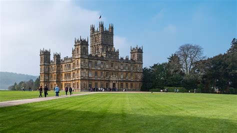 Here's Where You Can Visit The Castle From Downton Abbey