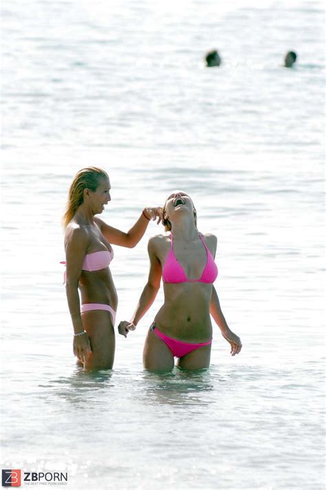 Michelle Hunziker Rosy Bathing Suit On The Beach In Varigotti ZB Porn