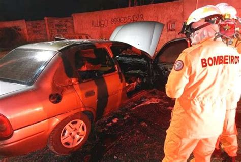 Ex assessor de deputado é encontrado morto em carro incendiado