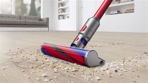 Dyson V8 Slim Fluffy+ cordless stick vacuum | Dyson