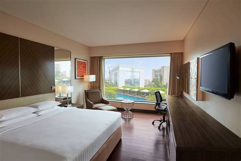 Four-Star Hotels in Mumbai | Courtyard Mumbai International Airport