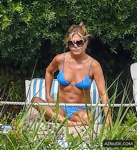 Jennifer Aniston Sexy Toned Bikini Body By The Pool In Portofino AZNude