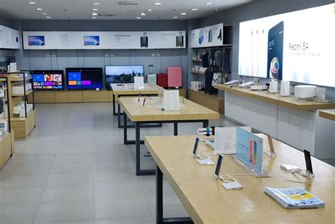 Xiaomi PH Opens Mi Store In Robinsons Galleria Along With 11 New Mi