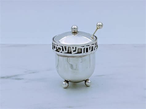 Rosh Hashanah is Coming: Honey Dishes - Judaica in the Spotlight