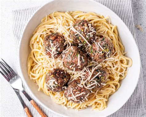 Tuscan Meatballs And Spaghetti Recipe Hungry Planet Plant Based Meat