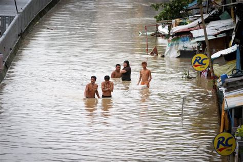 Typhoon Ulysses Rampage In The Philippine Capital Editorial Stock Image