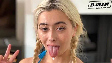 Massive Vollbusige Blonde Chloe Surreal L Sst Brad Newman Sie Tittenficken Und Reitet Ihn Dann