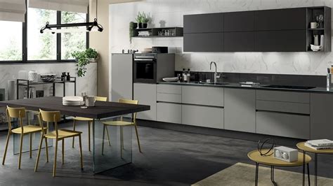 Cucina Moderna Liberamente Grigio Titanio E Grigio Ferro Di Scavolini