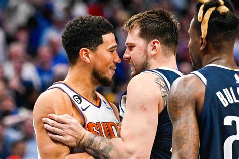 Treta Natalina Luka Doncic E Devin Booker Se Reencontram Após