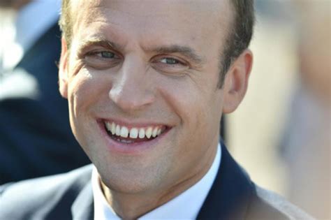 France majorité écrasante pour Macron abstention record aux