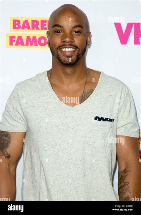 Premiere For Vh1s Barely Famous Season 2 Arrivals Featuring Actor