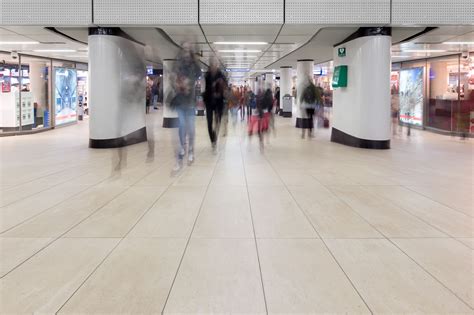 How to navigate the Central bus station Amsterdam like a pro 18
