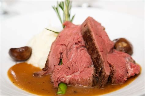 Recipe: Roast Beef Tenderloin with Mushroom Gravy