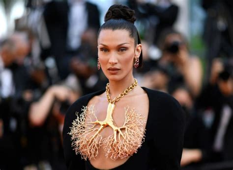 Filistin için destek paylaşımları yapan model Bella Hadid ölüm