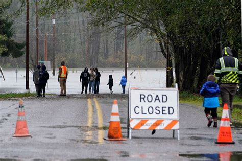 Skagit County flooding causes evacuations | 790 KGMI