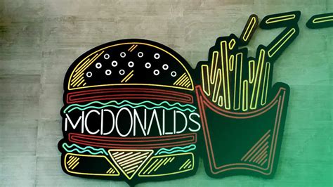 Look Blog: Mcdonald's Menu Boards: Industry Standard or Unpredictable Investment?