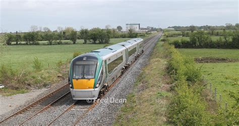 Irish Rail ICR Set 10 At Kilmallock Dublin To Cork Railwa Flickr