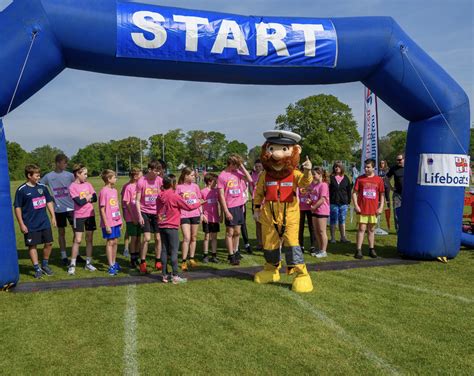 The Lymington Rnli 10k Run And Fun Run Is Back Rnli